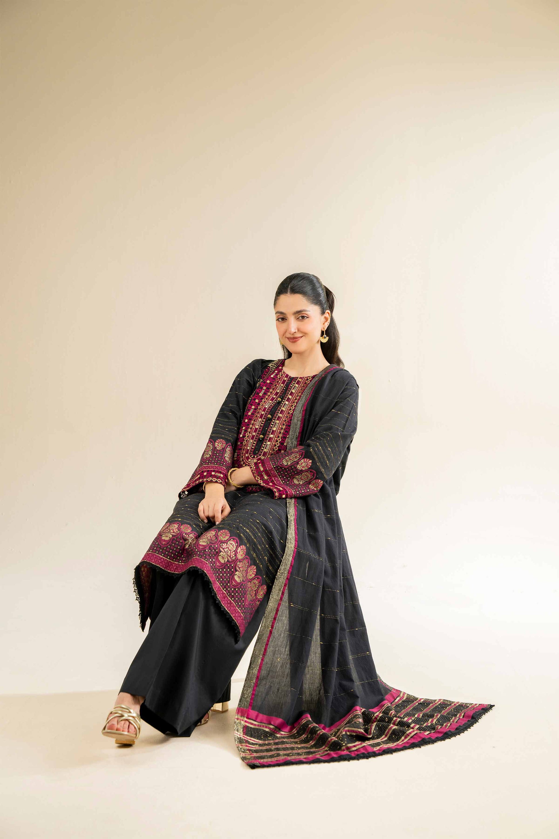 Nishat | Cross Season Edit | 42501041 - House of Zarish