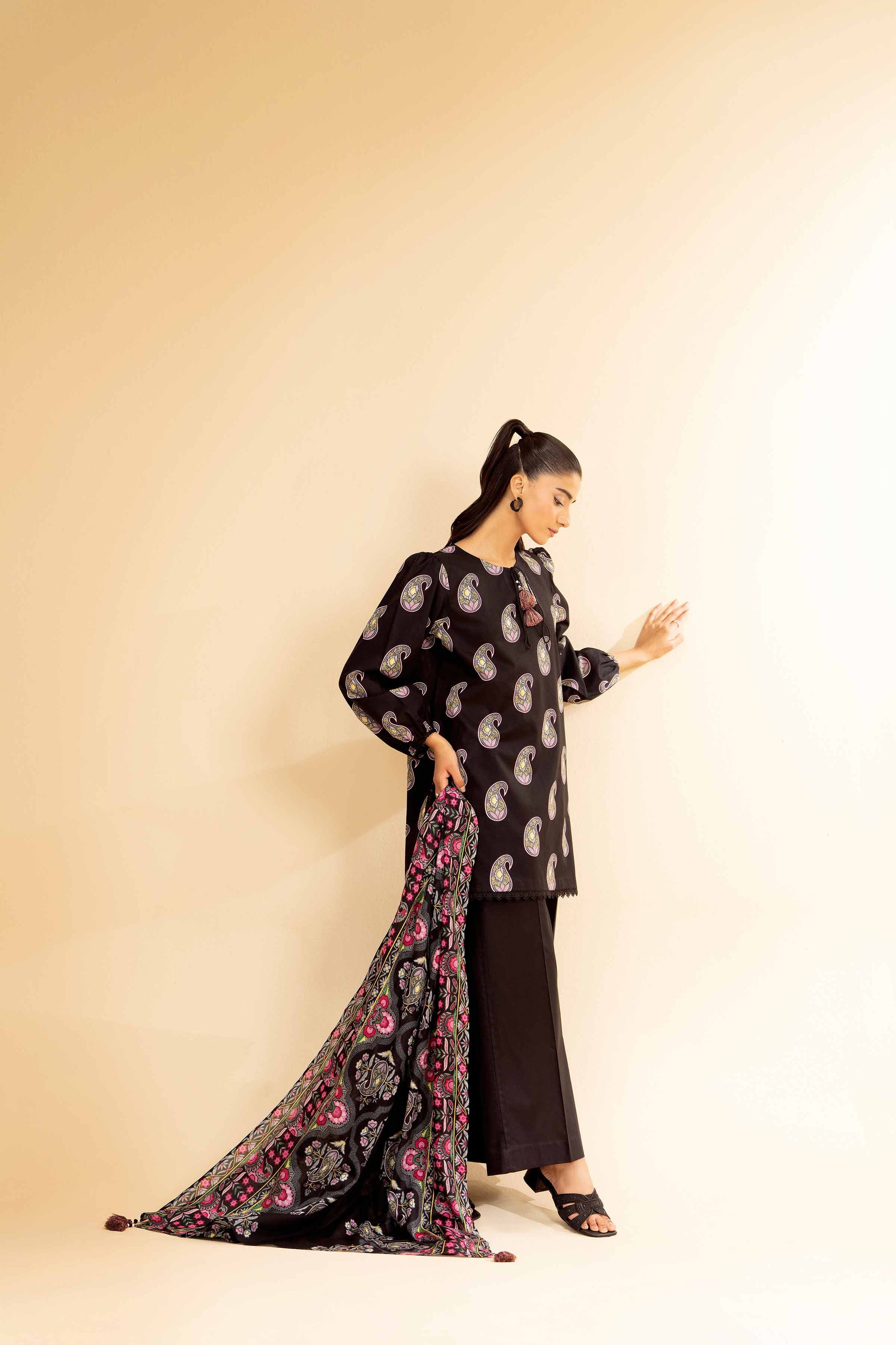 Nishat | Cross Season Edit | 42501077 - House of Zarish