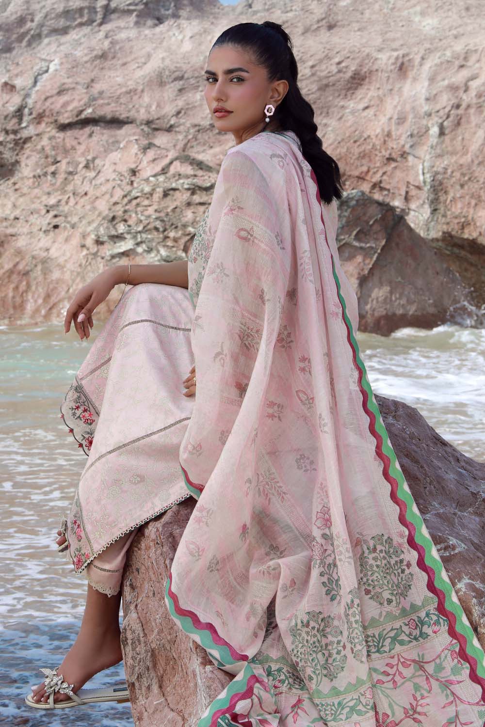 Seran | Afsanah Lawn 25 | INSA - House Of Anaya
