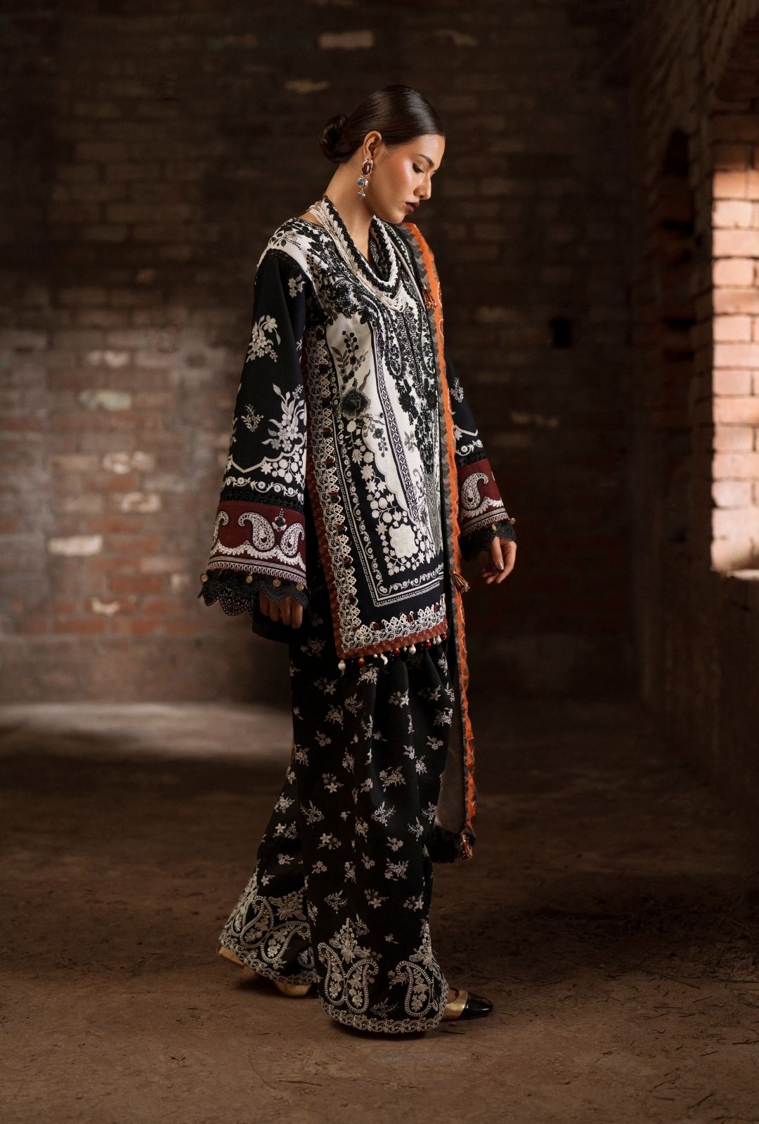 AJR Couture | Sard Sham | Makhmal