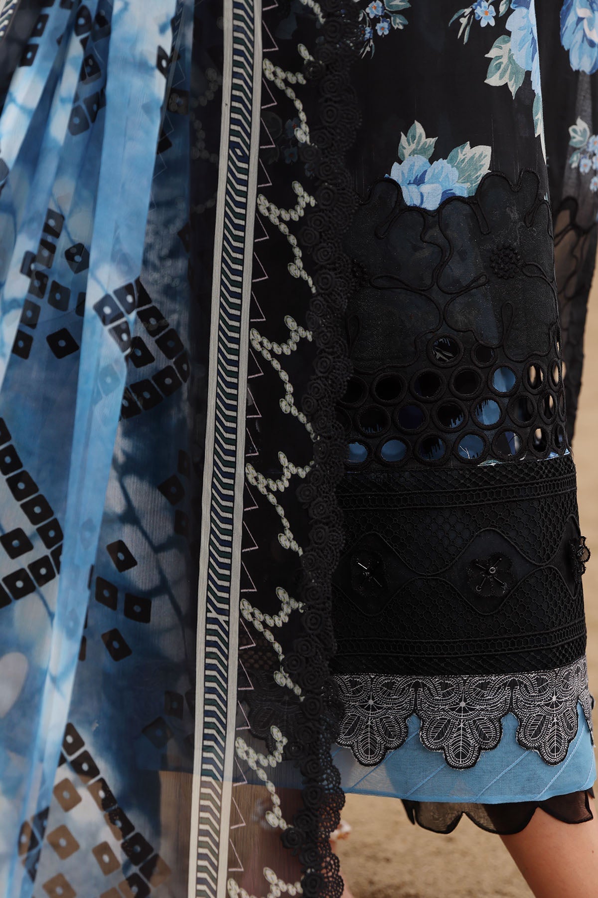 Nureh | Gardenia Embroidered Lawn 25 | NSG-171