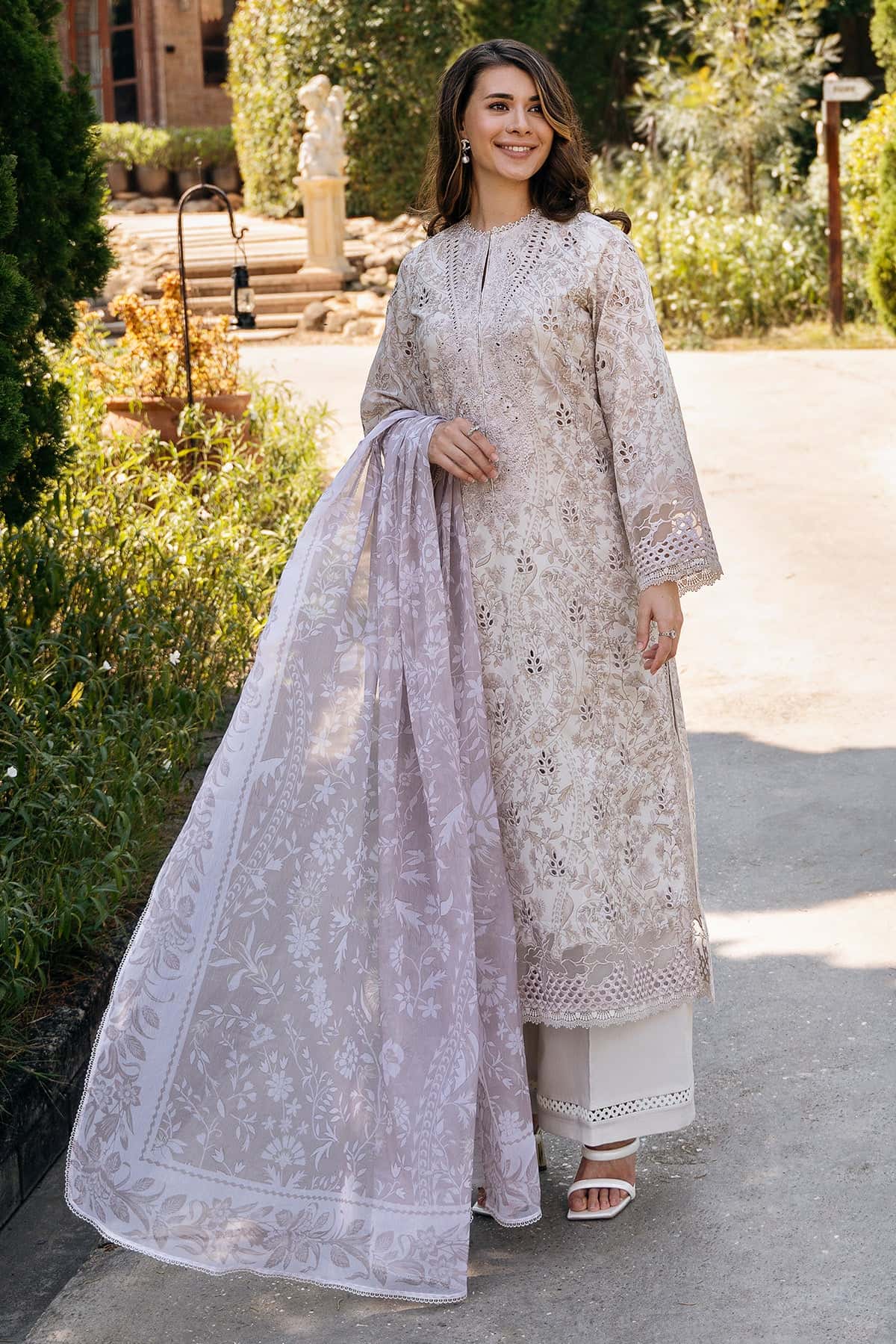 Afrozeh | Damask The Holiday Edit 25 | Lunetta A - House Of Anaya