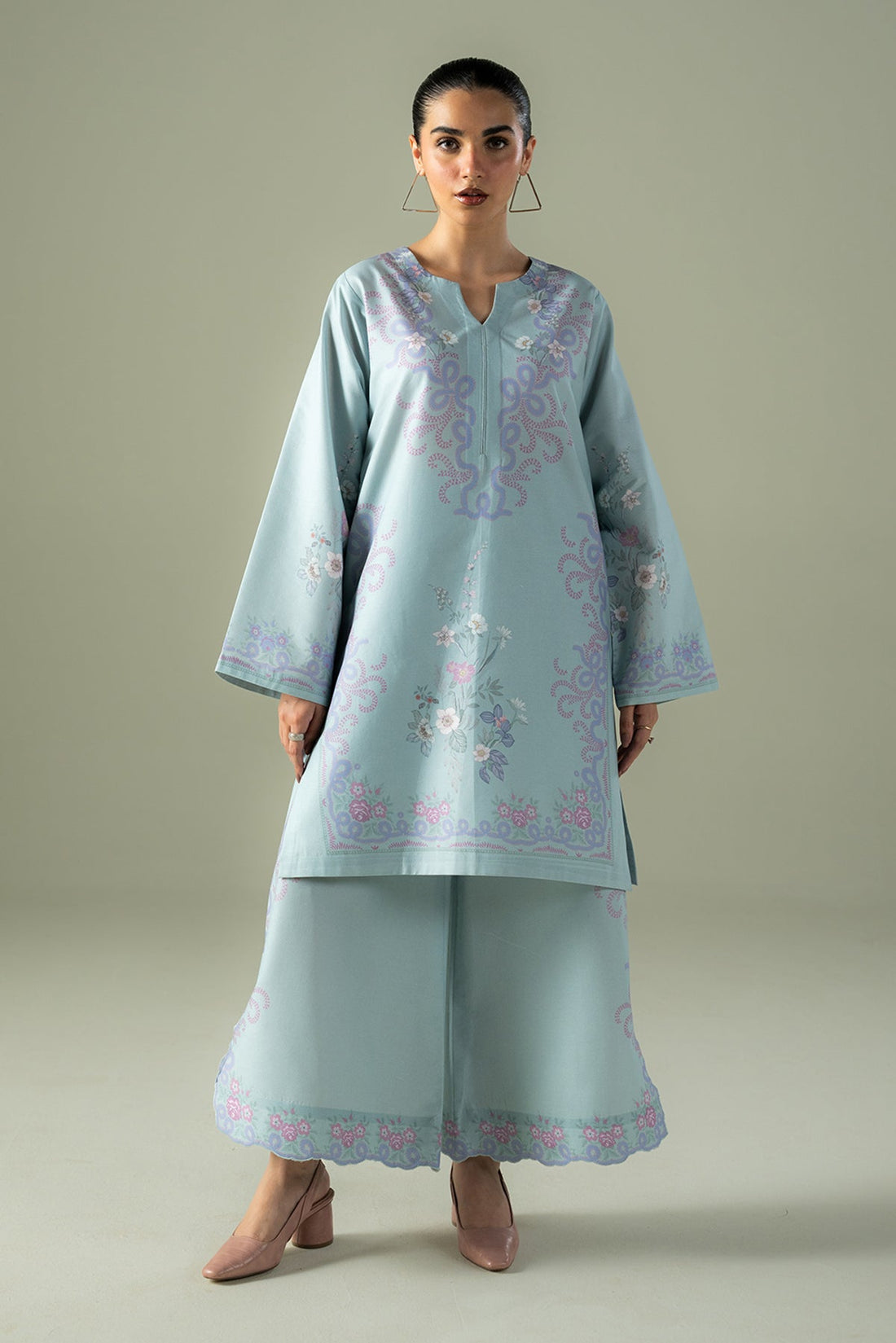 Afrozeh | Coords 25 | Misty