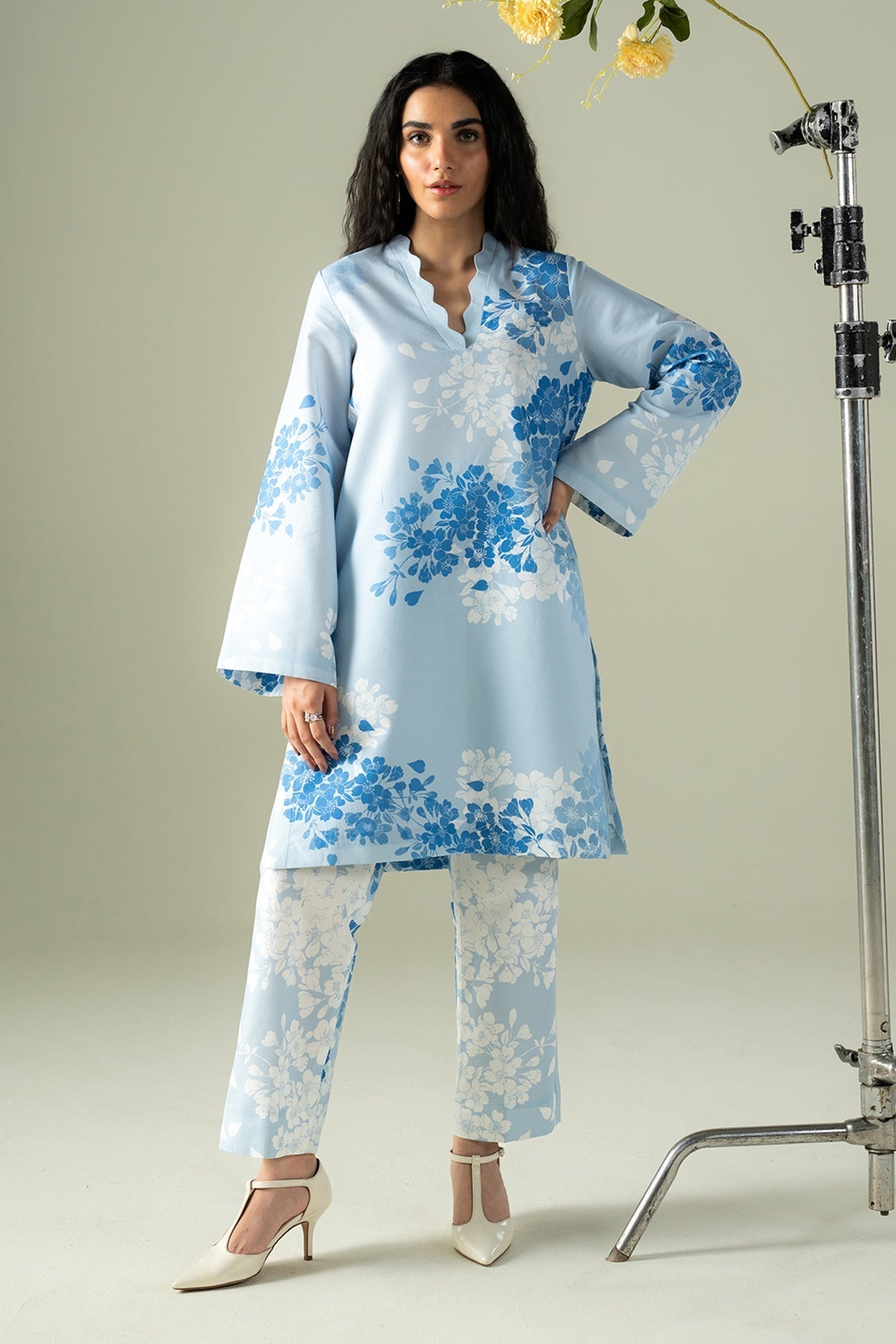 Afrozeh | Coords 25 | Muffled