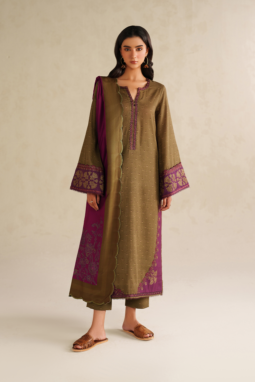 Iznik | Winter Chapter 25 | UE-573 Printed Khaddar