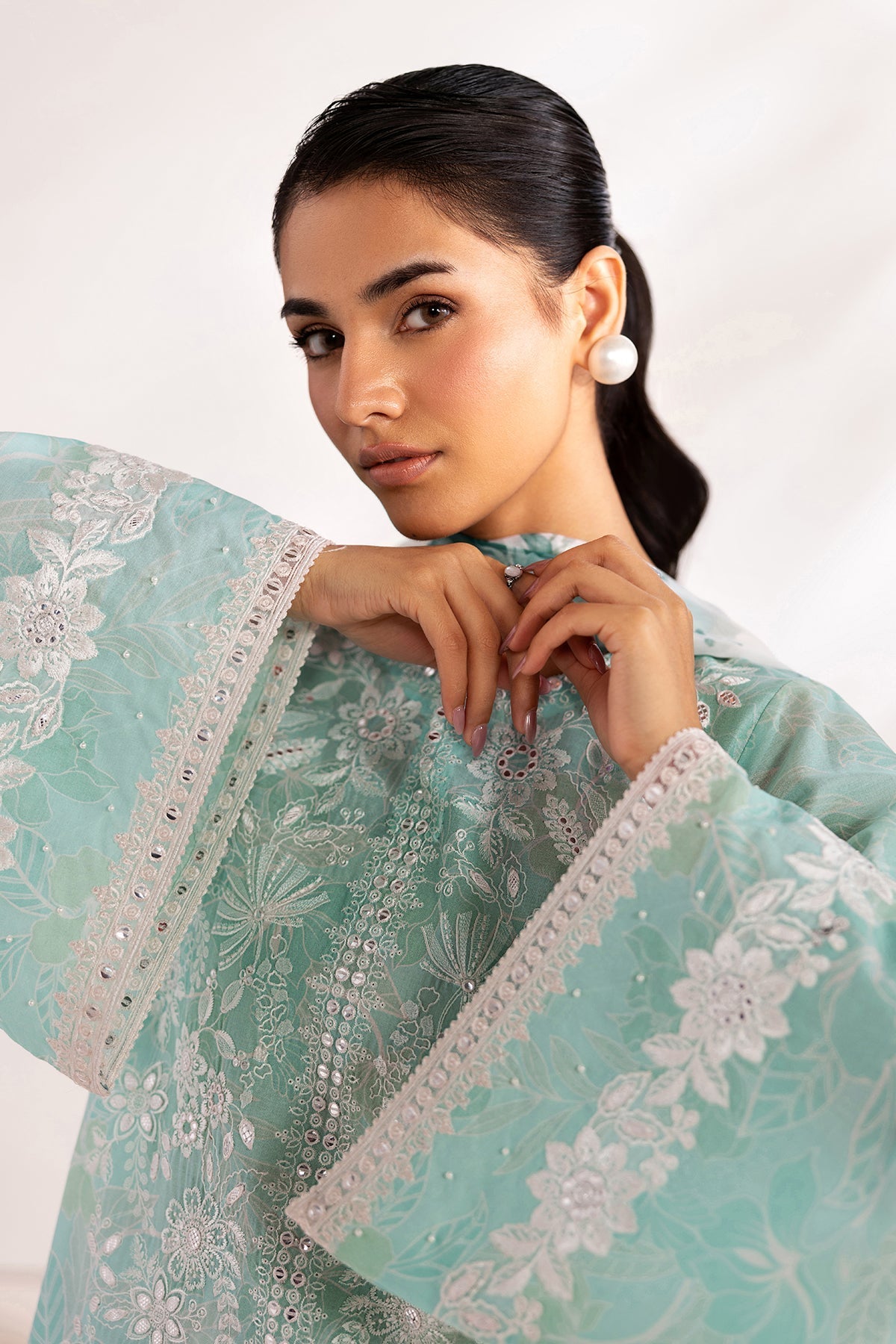 Baroque | Embroidered Lawn | SF-4451