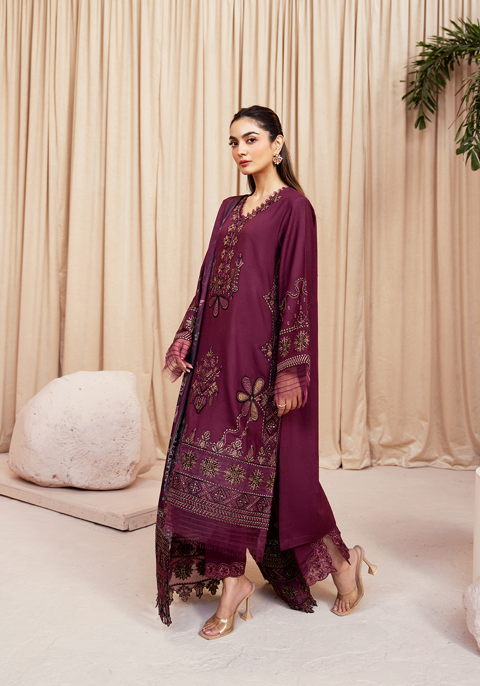 Zarqash | The Winter Luxe Pret | PLUM REVERI