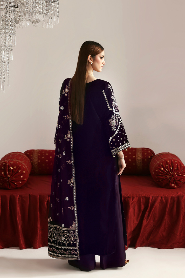 Emaan Adeel | Zarposh Velvet 25 | DILNAR