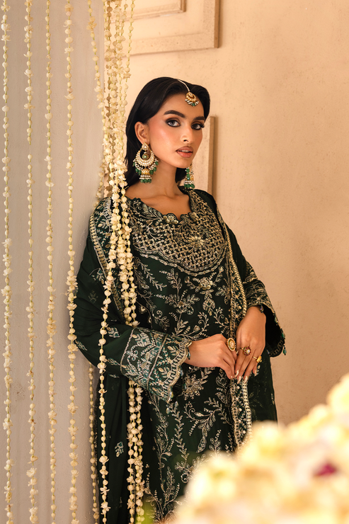 Emaan Adeel | Sheherzadi Formals 25 | VANIA