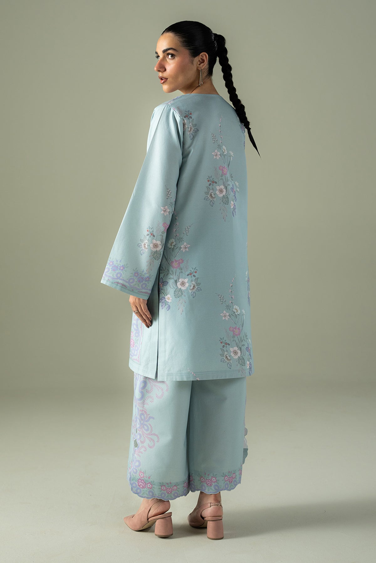 Afrozeh | Coords 25 | Misty