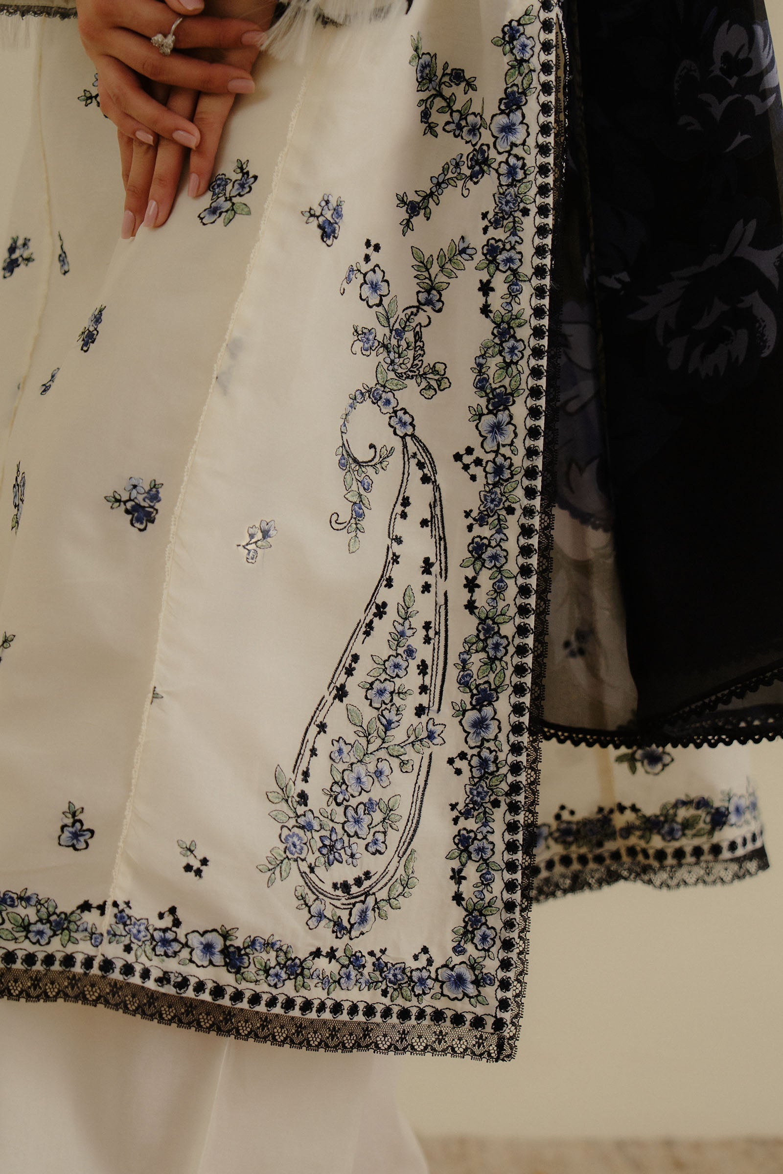 Zara Shahjahan | Coco Lawn 25 | Yana-4A