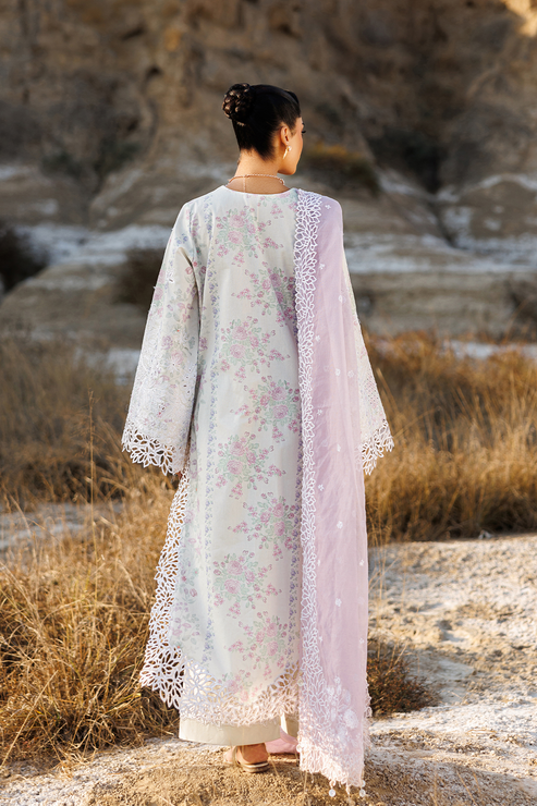 Emaan adeel | Sunlit Groove Luxury Lawn 26 | SUNNY SPLASH