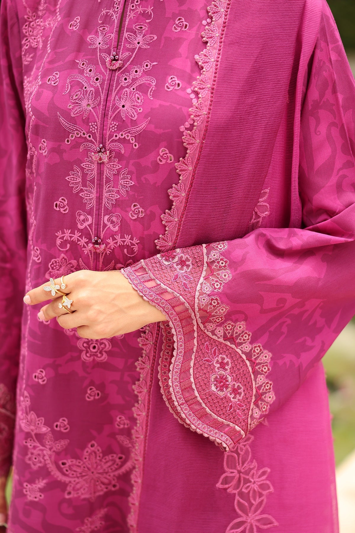 Baroque | Embroidered Lawn | SF-4254