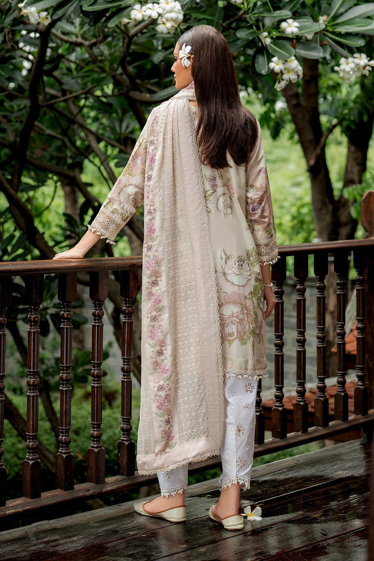Baroque | Embroidered Lawn | SF-4270