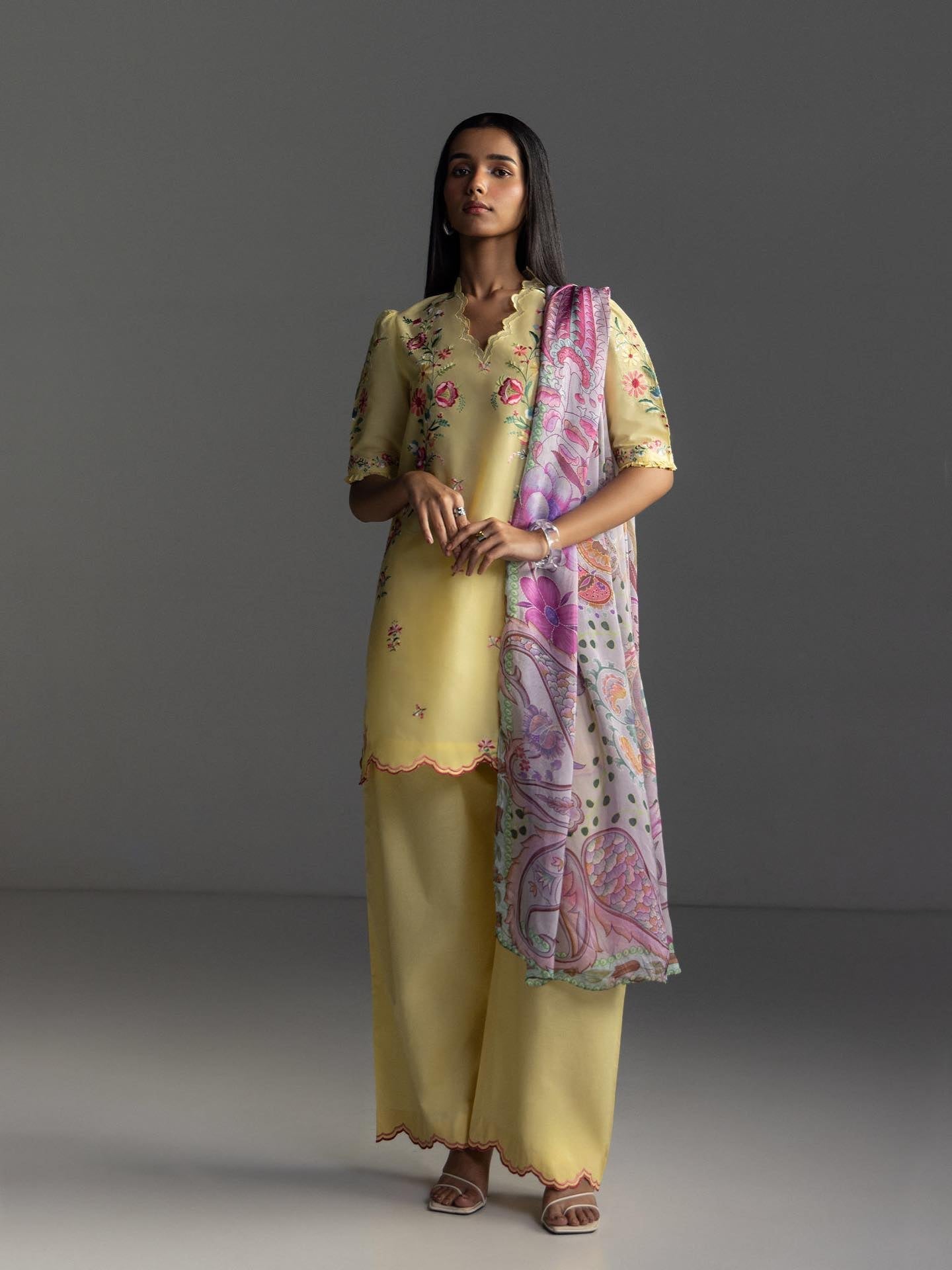 Zara Shahjahan | Coco Lawn 26 | Seren-5B