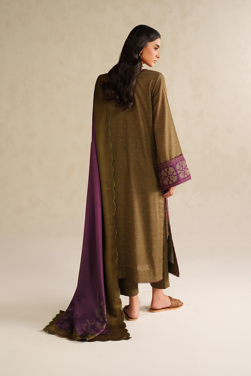 Iznik | Winter Chapter 25 | UE-573 Printed Khaddar