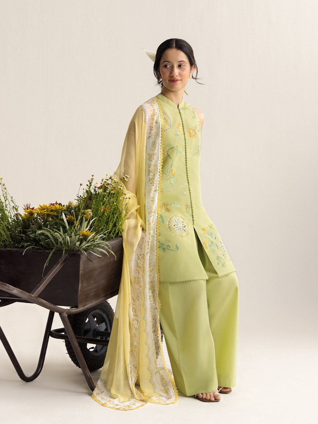 Zara Shahjahan | Coco Lawn 26 | Ines-6B
