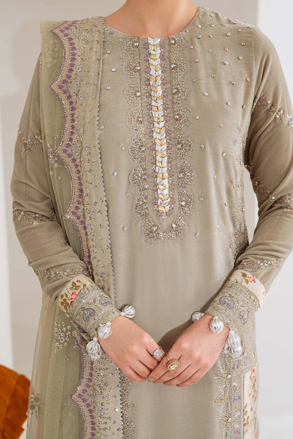 Nureh | Maya Velvet | NW-111