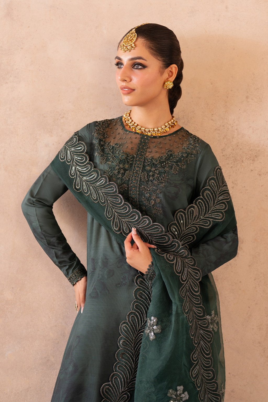 Iznik | Formal Wear | UE-324