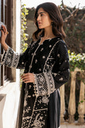 Farasha | Summer Weaves Embroidered Lawn | Midnight Glow