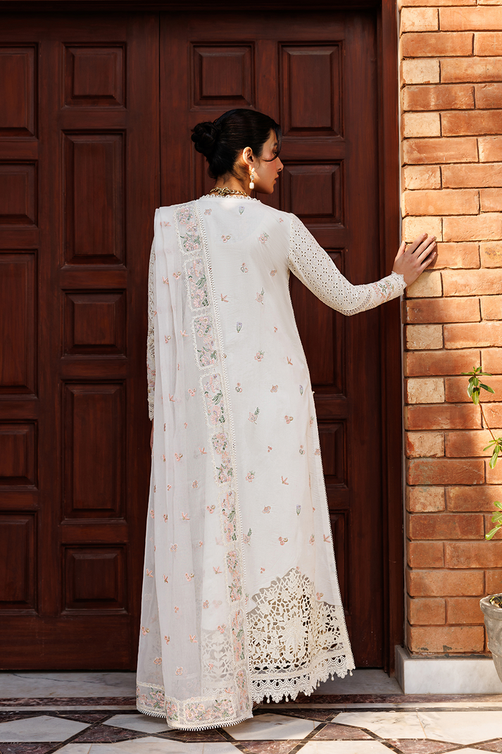 Emaan Adeel | Mirabelle Festive Luxury Lawn | SERAPH