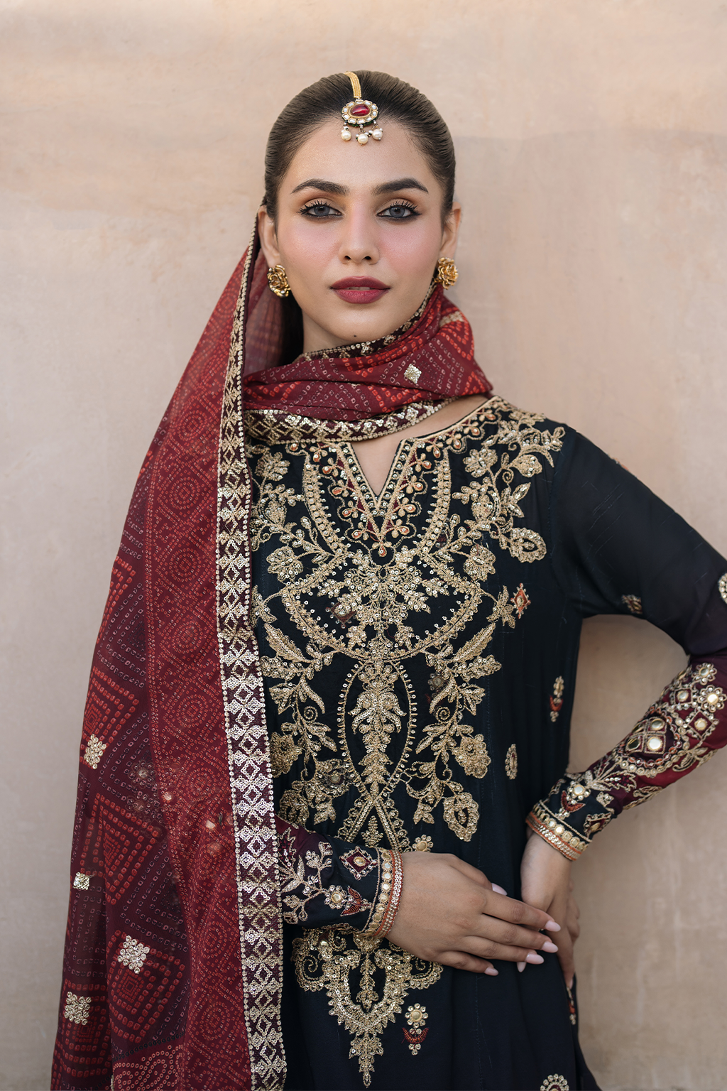 Iznik | Bandhani Formals | UE-330