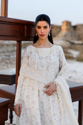 Emaan adeel | Sunlit Groove Luxury Lawn 26 | SUNKISSED