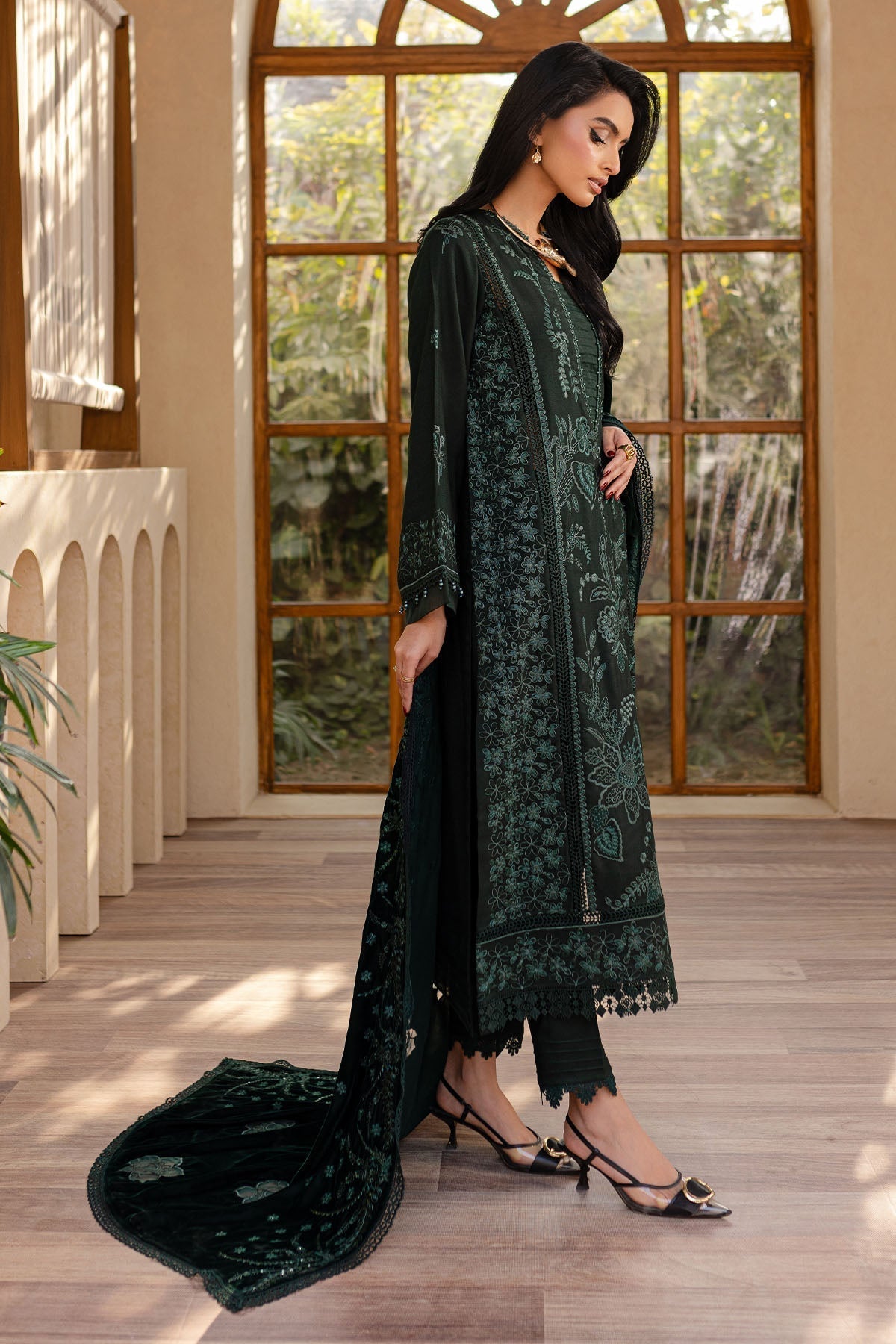 Nureh | Exclusive Shawls | NE-125