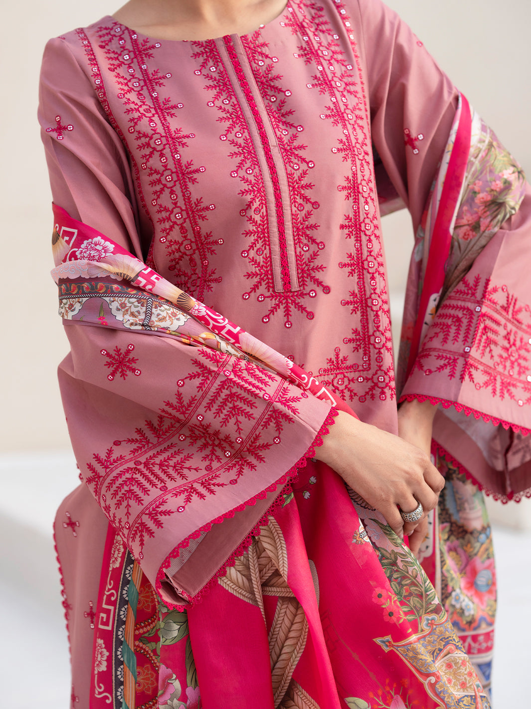 Bin Ilyas | Aaina Summer Edit 25 | 83 - B