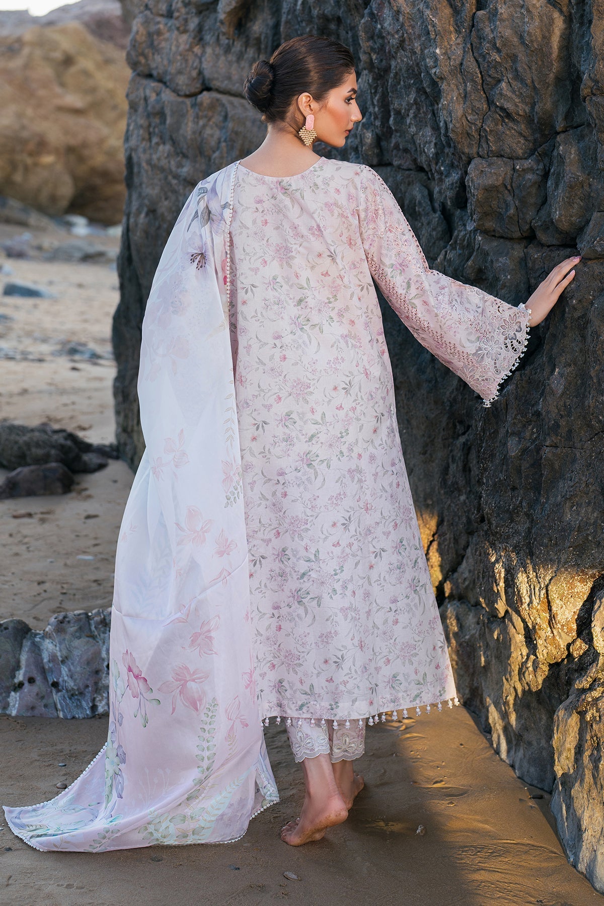 Baroque | Embroidered Lawn | SF-4130