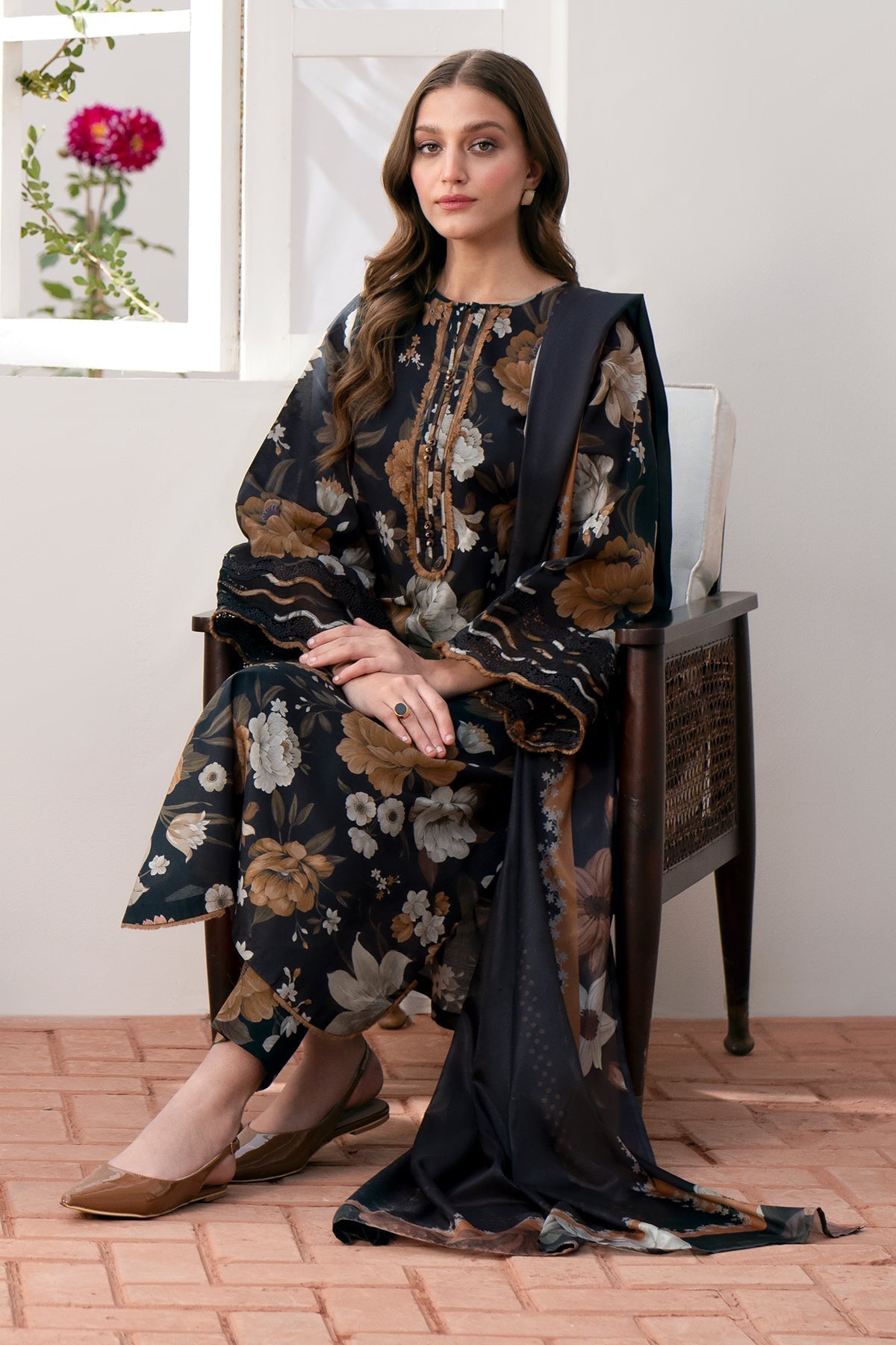 Baroque | Embroidered Lawn | SF-540