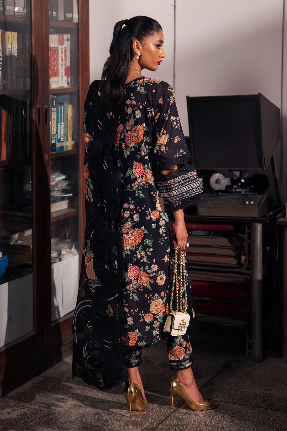 Nureh | Glam Girl Lawn | GL-18 - House Of Anaya