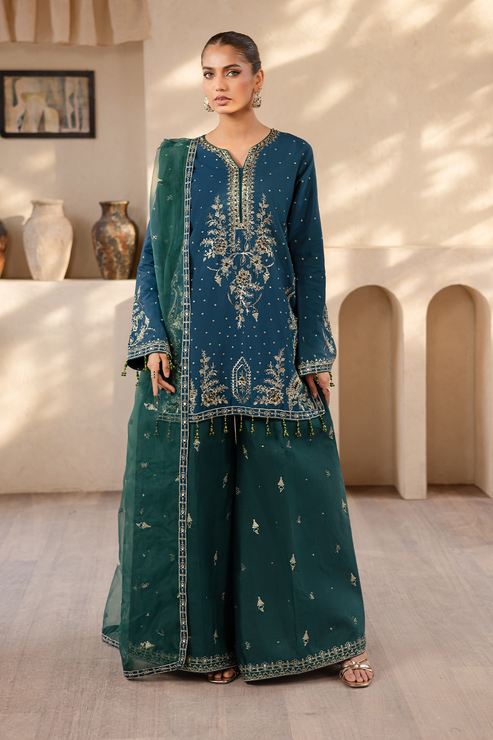 Emaan Adeel | Noore Festive Formals | LAVEEN