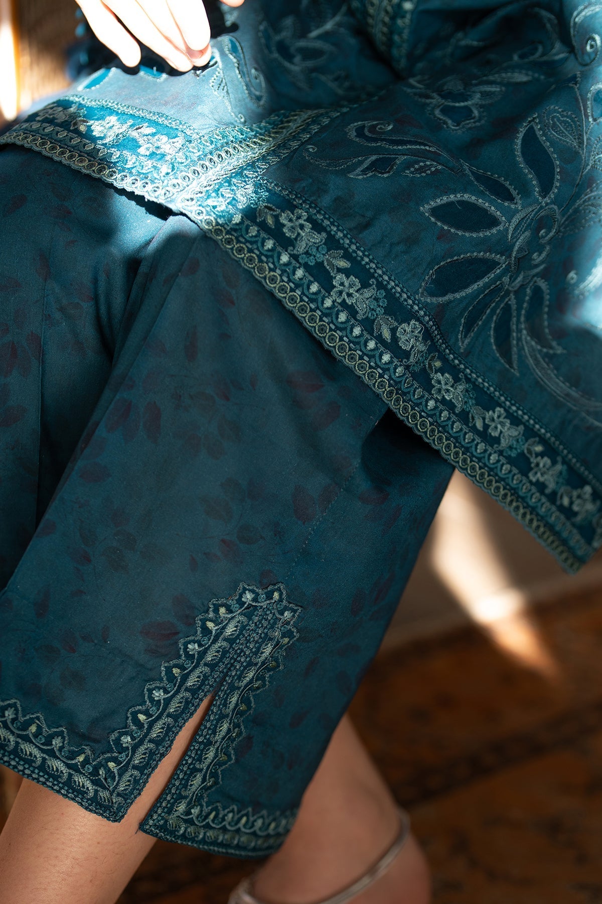 Baroque | Embroidered Lawn | SF-4097