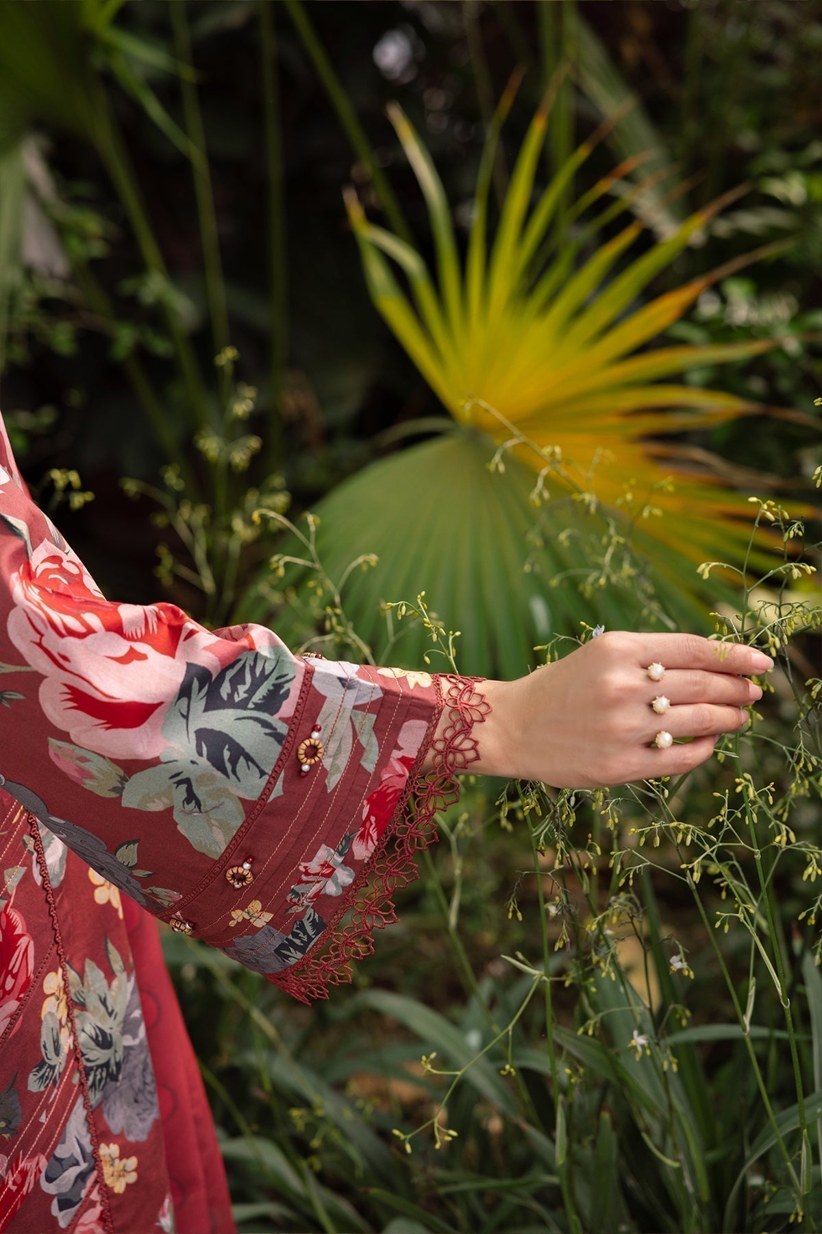 Alizeh | Sheen Lawn Prints 24 | PETUNIA - House Of Anaya