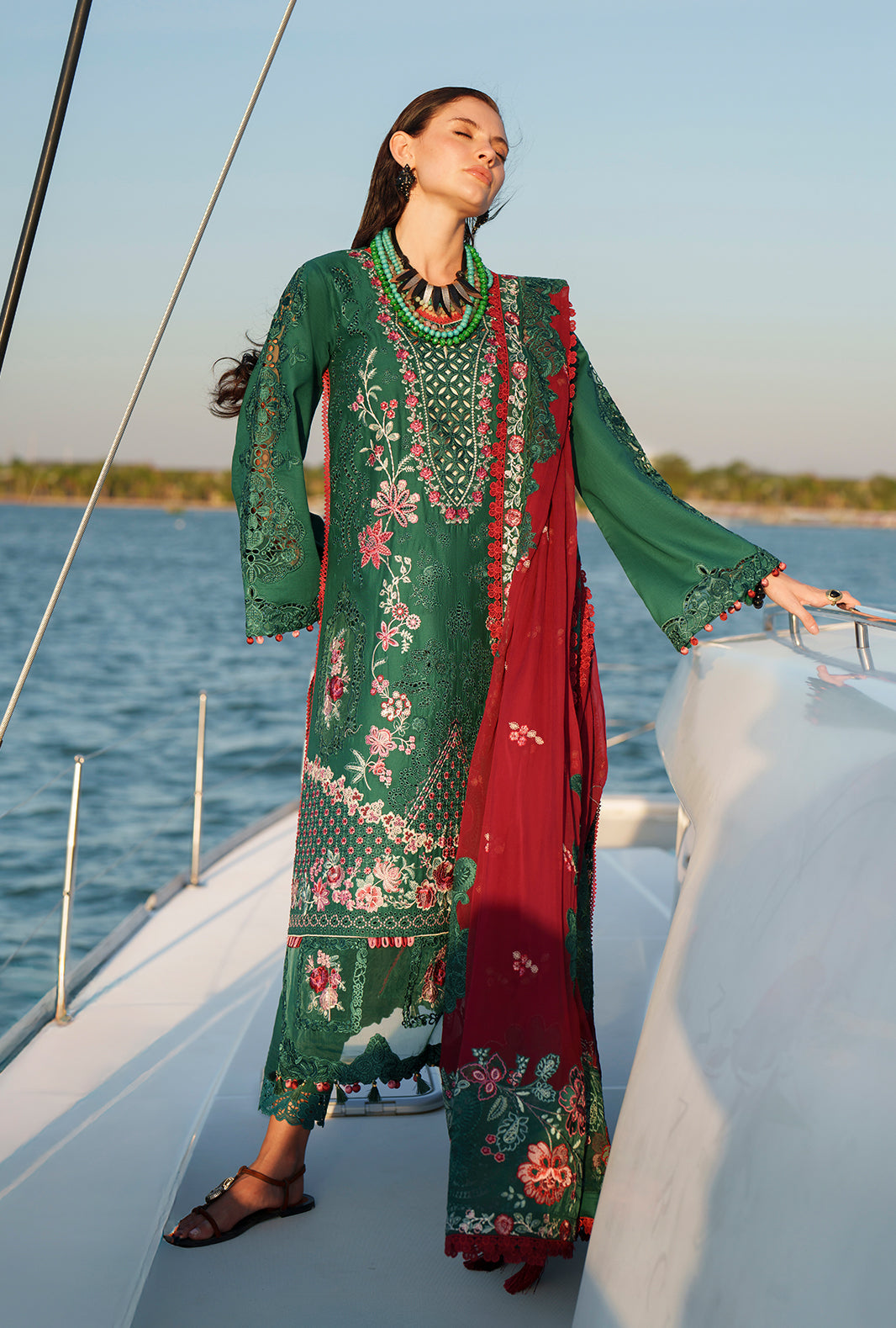 AJR Couture | Evara Luxury Lawn | Yara