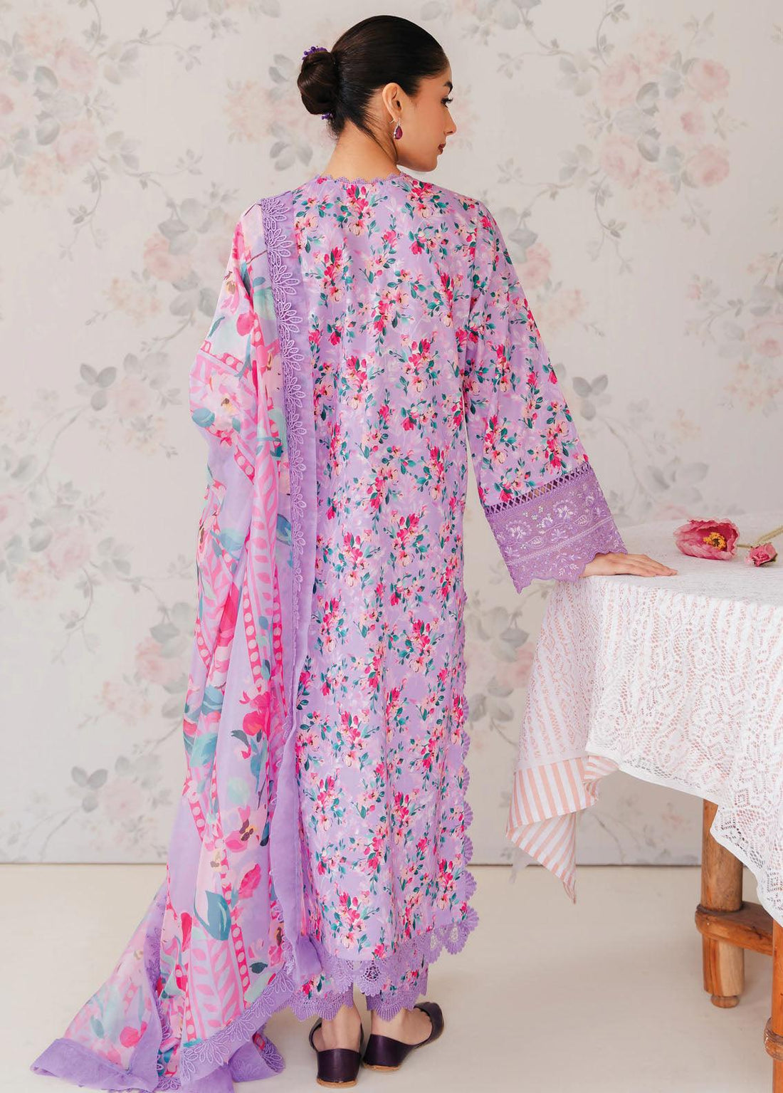 Afrozeh The Floral Charm Embroidered Lawn 3Pc Suit AL-24-V1-09 - House Of Anaya