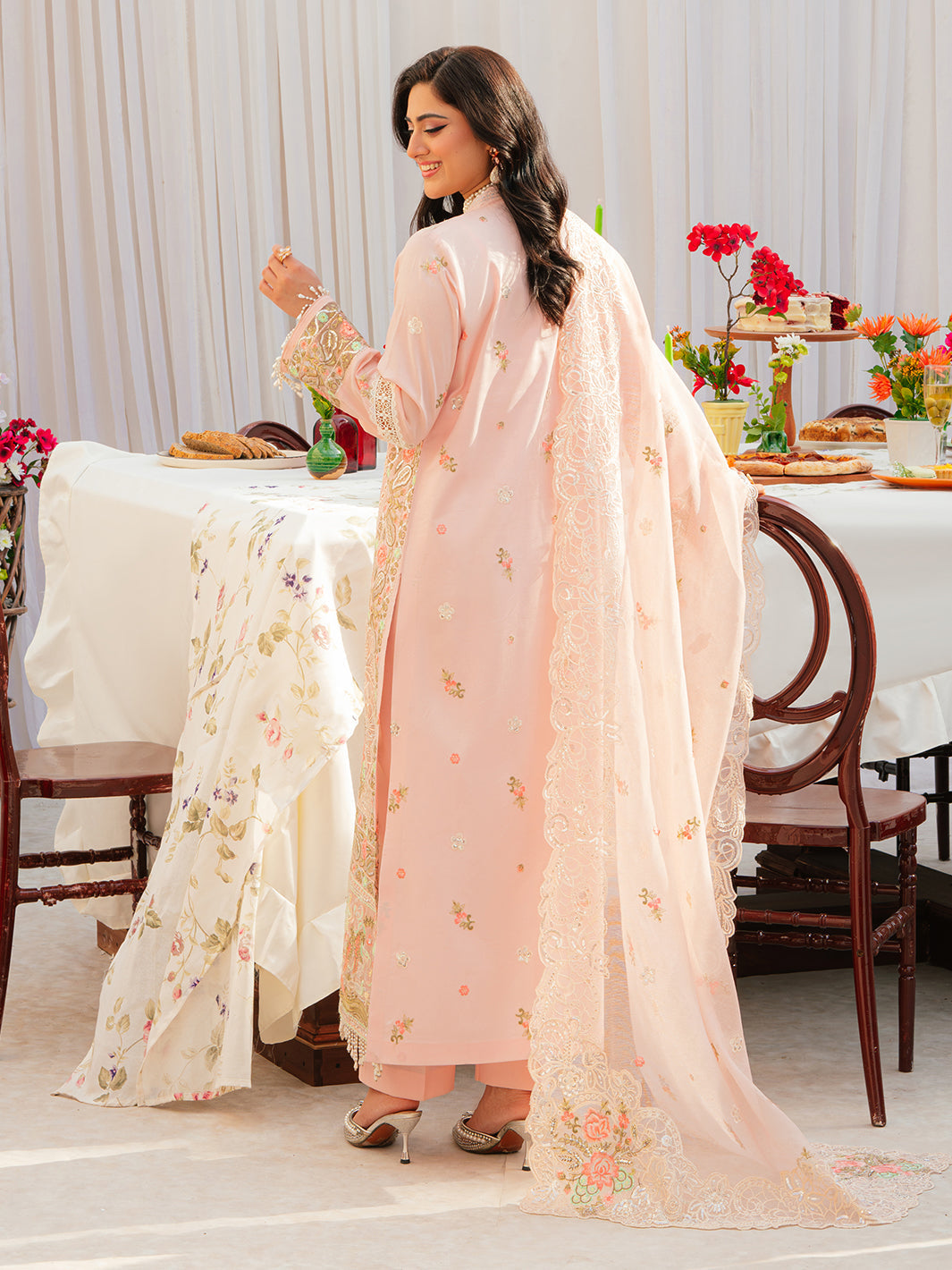 Mahnur | Allenura Luxury Lawn 24 | AZURE - House of Zarish