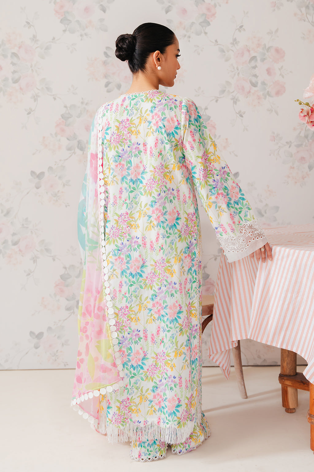 Afrozeh | The Floral Charm | Vanilla - House Of Anaya