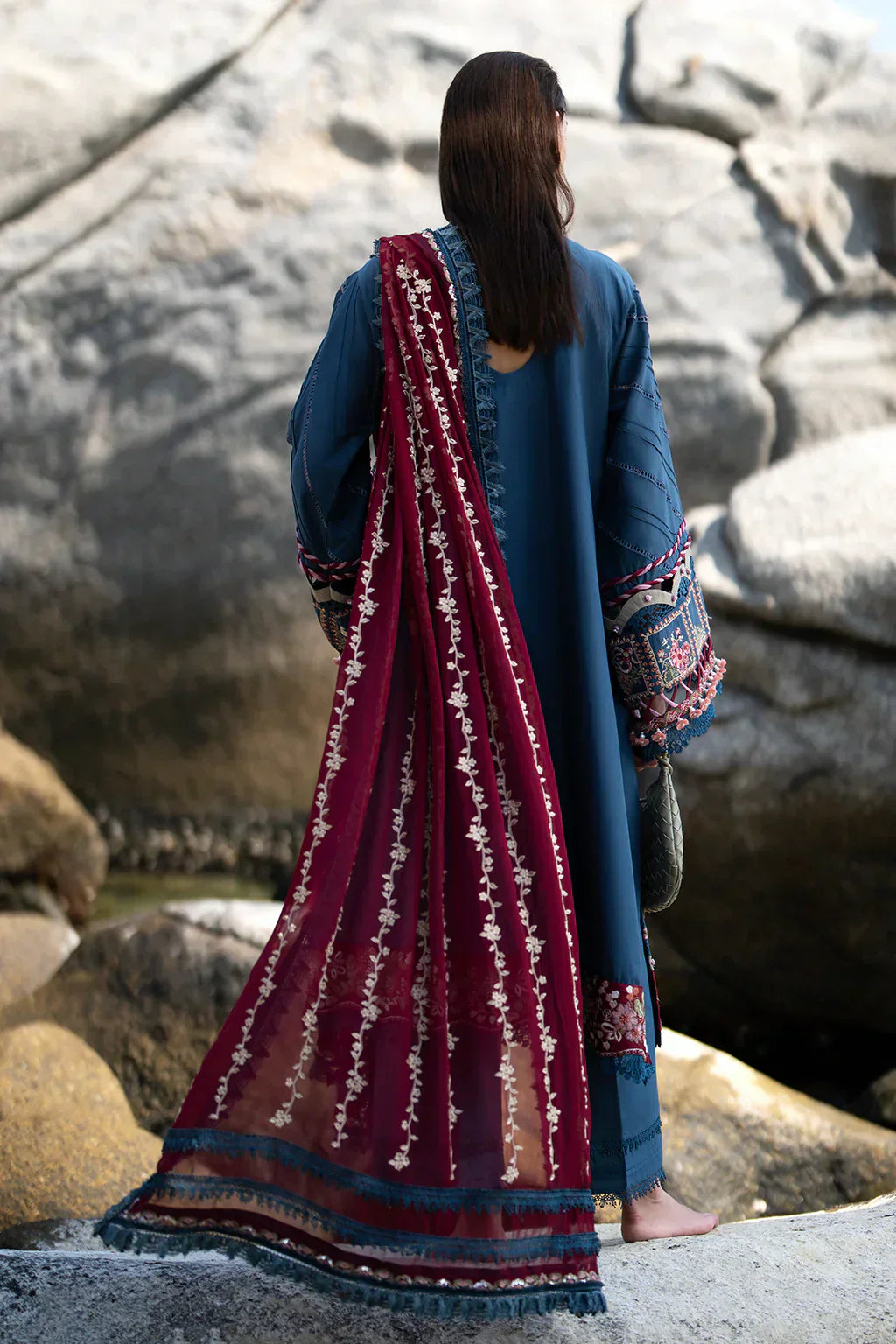 AJR Couture | Alif Signature Luxury Lawn 24 | Ayra - House Of Anaya