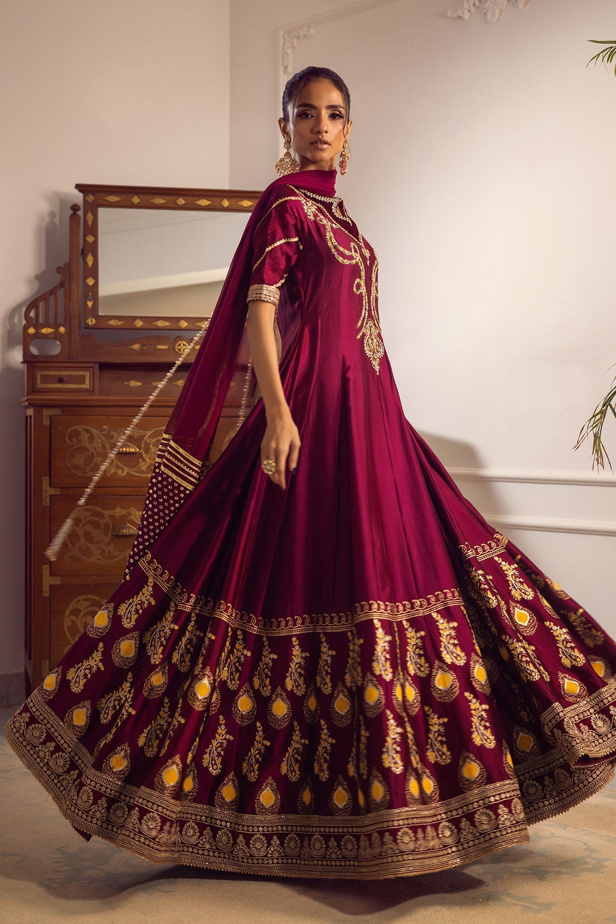 Annus Abrar | Melia Luxe Formals | Gulsheen Kalidar