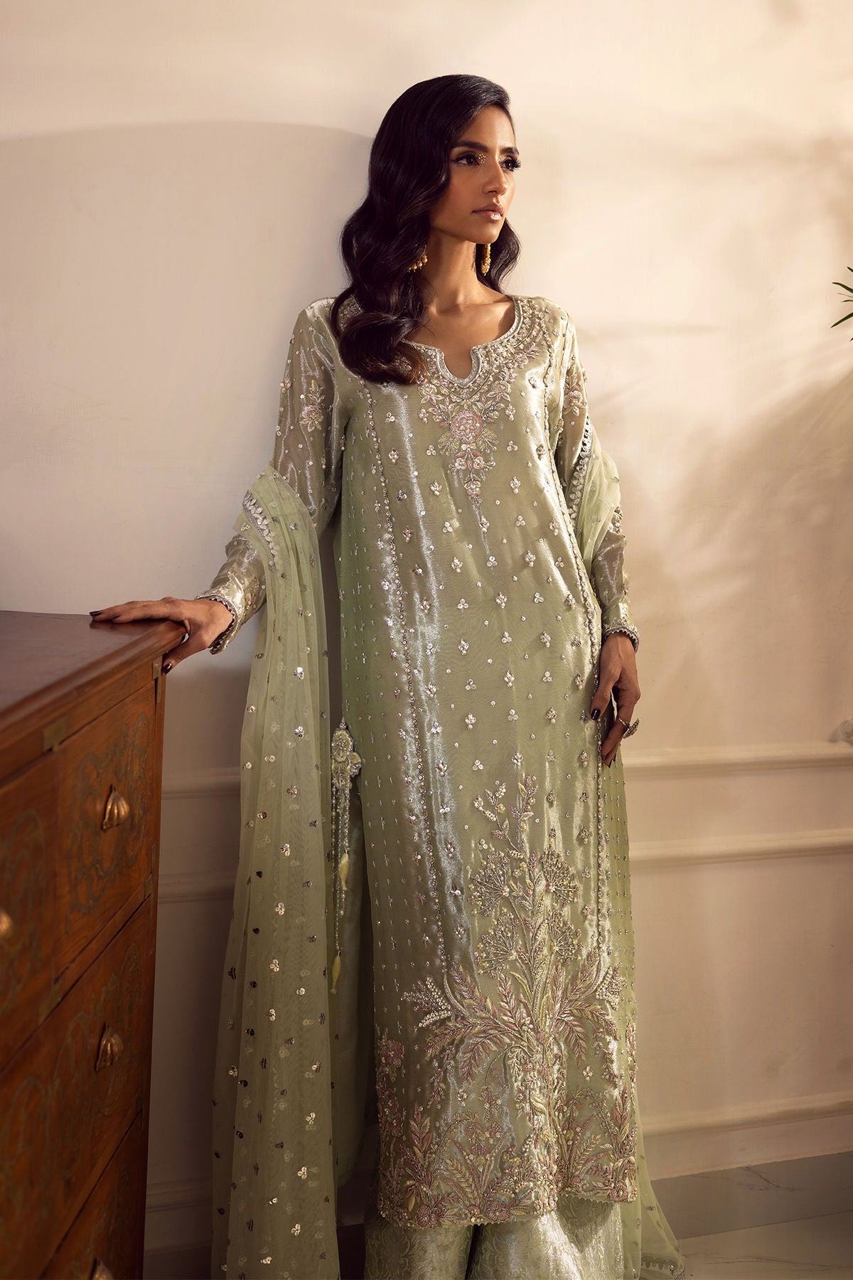 Annus Abrar | Melia Luxe Formals | Rizmia