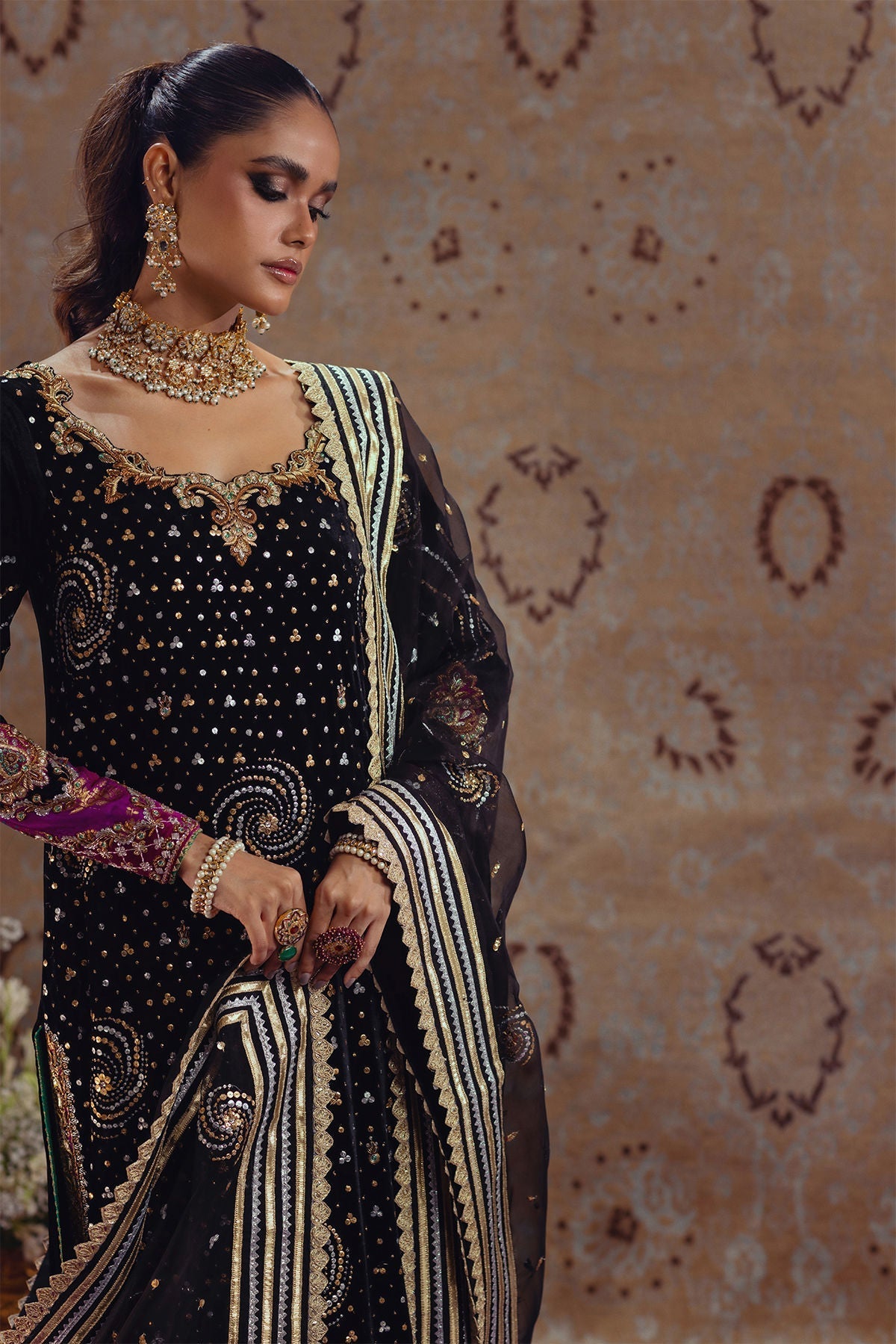 Annus Abrar | Mirha Winter Velour | Marin