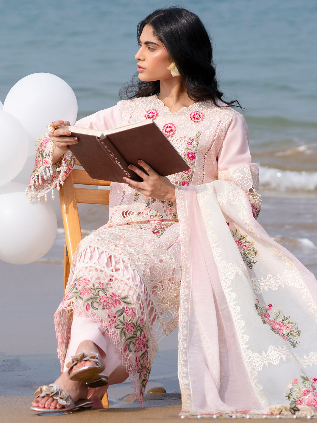 Mahnur | Sirena Luxury Lawn 25 | Azalea - House Of Zarish