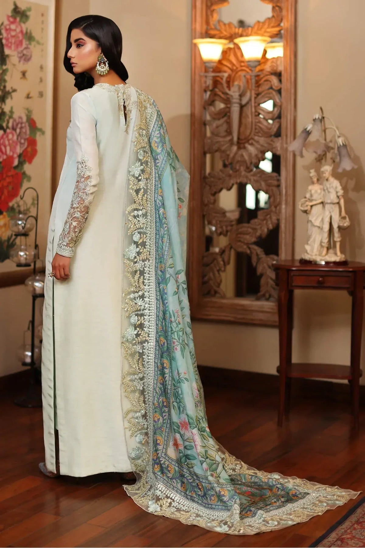Musferah Saad | Enchante Formals | Azure