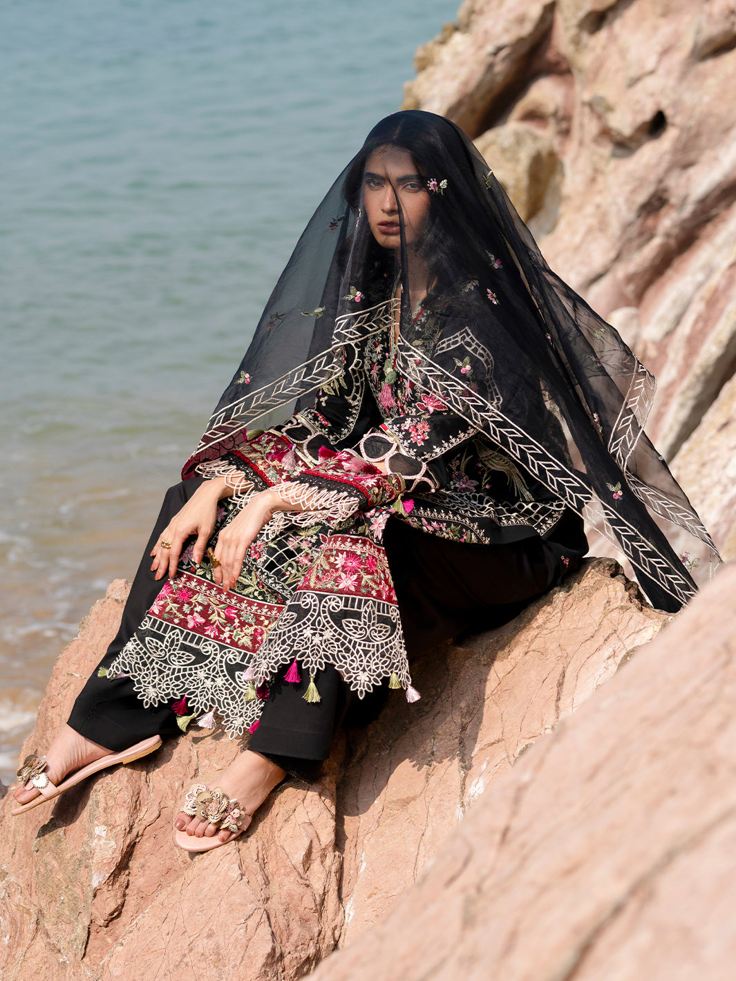 Mahnur | Sirena Luxury Lawn 25 | Azure - House Of Zarish