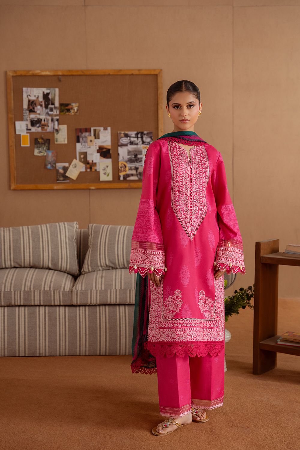 Saira Rizwan | Laanem Summer Lawn 25 | ELARA-A-SRL25-01