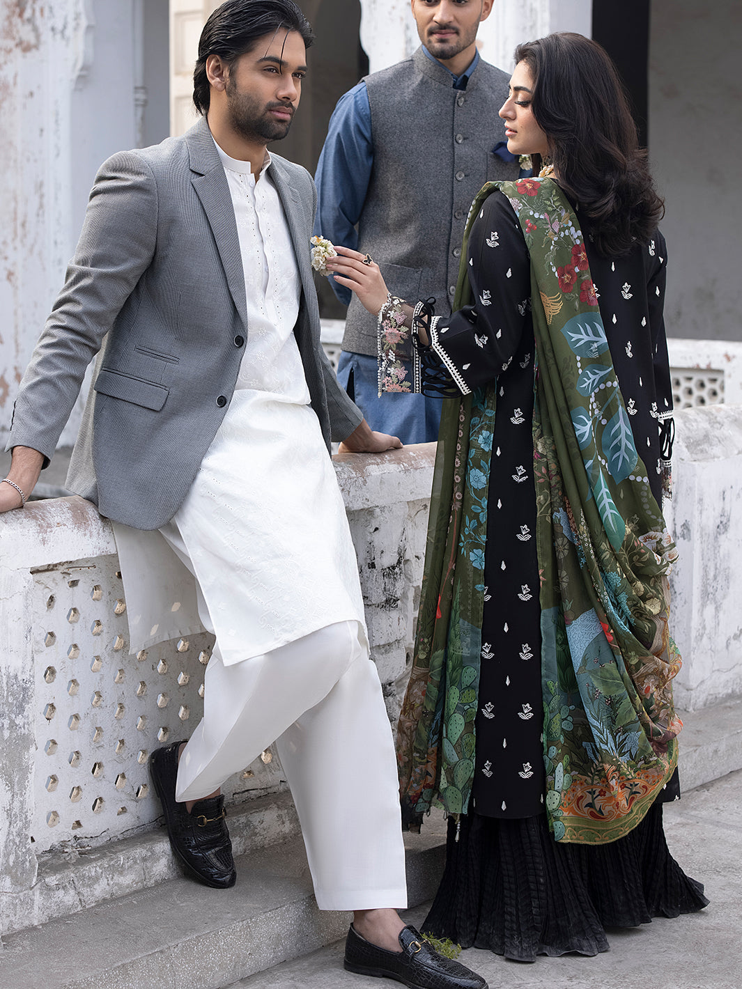 Mahnur | Mahrukh Luxury Lawn 24 | CAMELIA - House of Zarish