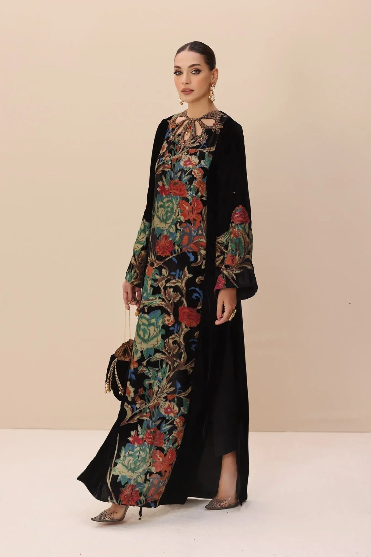 Musferah Saad | Ethereal Embrace | Crowned Jewel