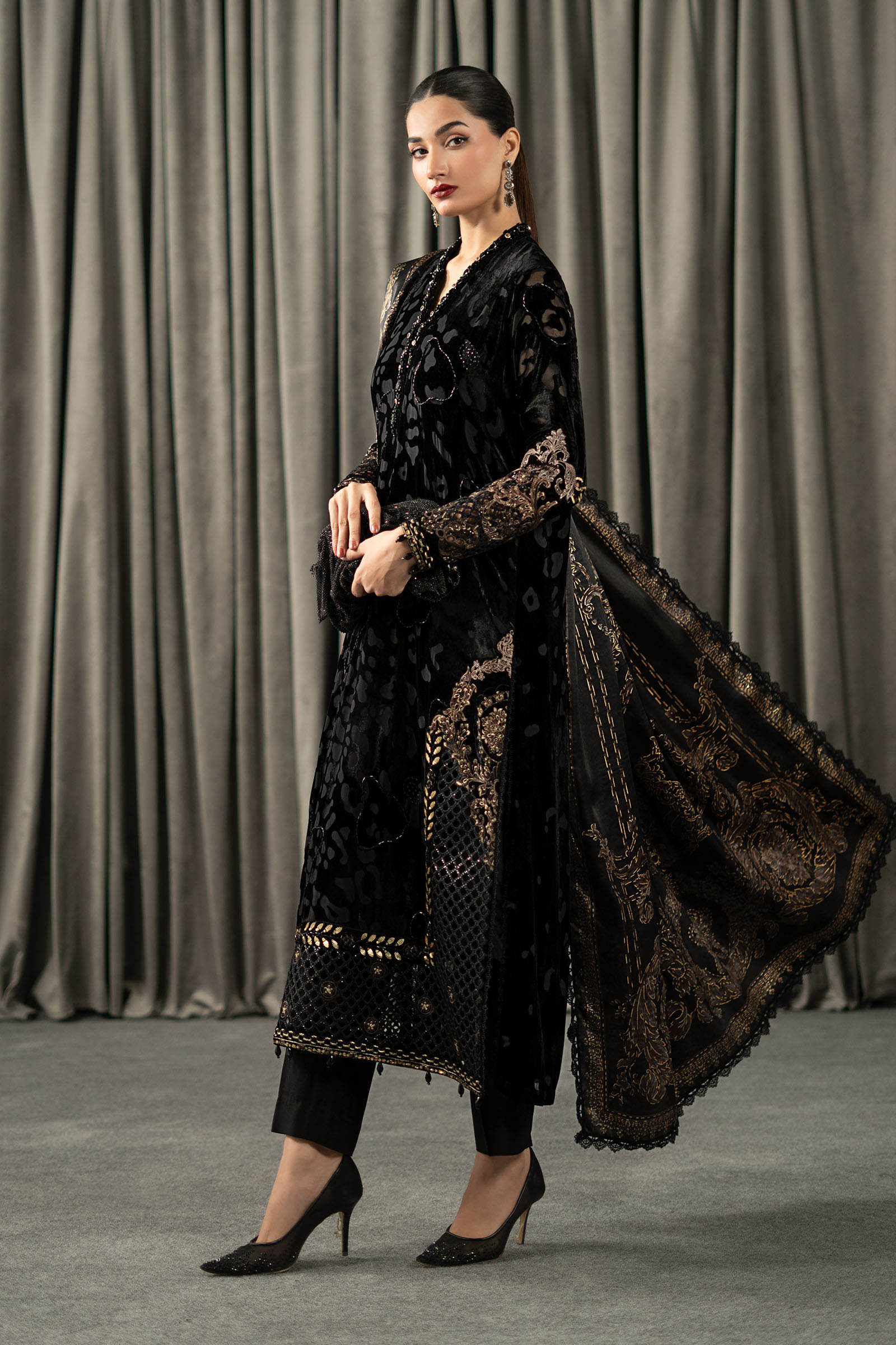 Maria B | Winter Luxe Pret 25 | WLS-1301-Black and Gold